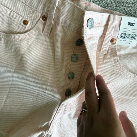 Levi's Pink Jean Shorts High-Waisted Cuffed Hem in Peach - Picture 5 of 10